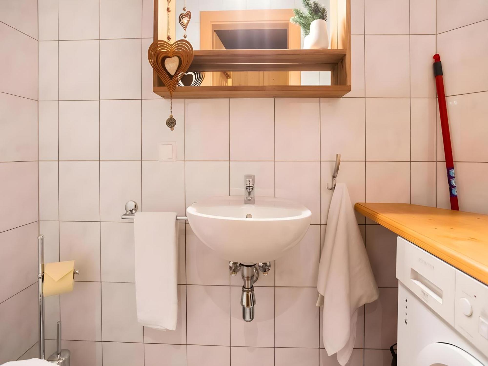 Appartement Birgit บาด ไคลน์เคิร์ชไฮม์ ภายนอก รูปภาพ